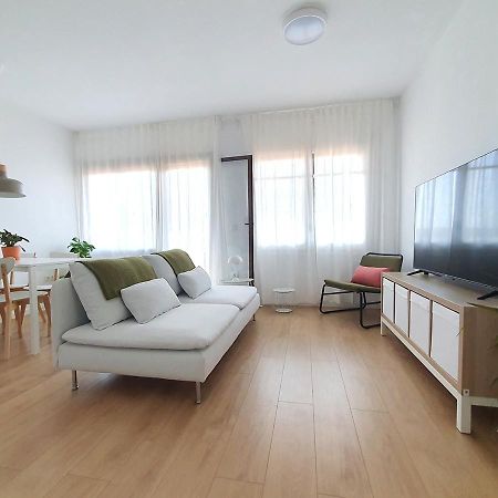 Acojedor Piso Cerca Del Metro Apartment Cornellà de Llobregat Екстериор снимка
