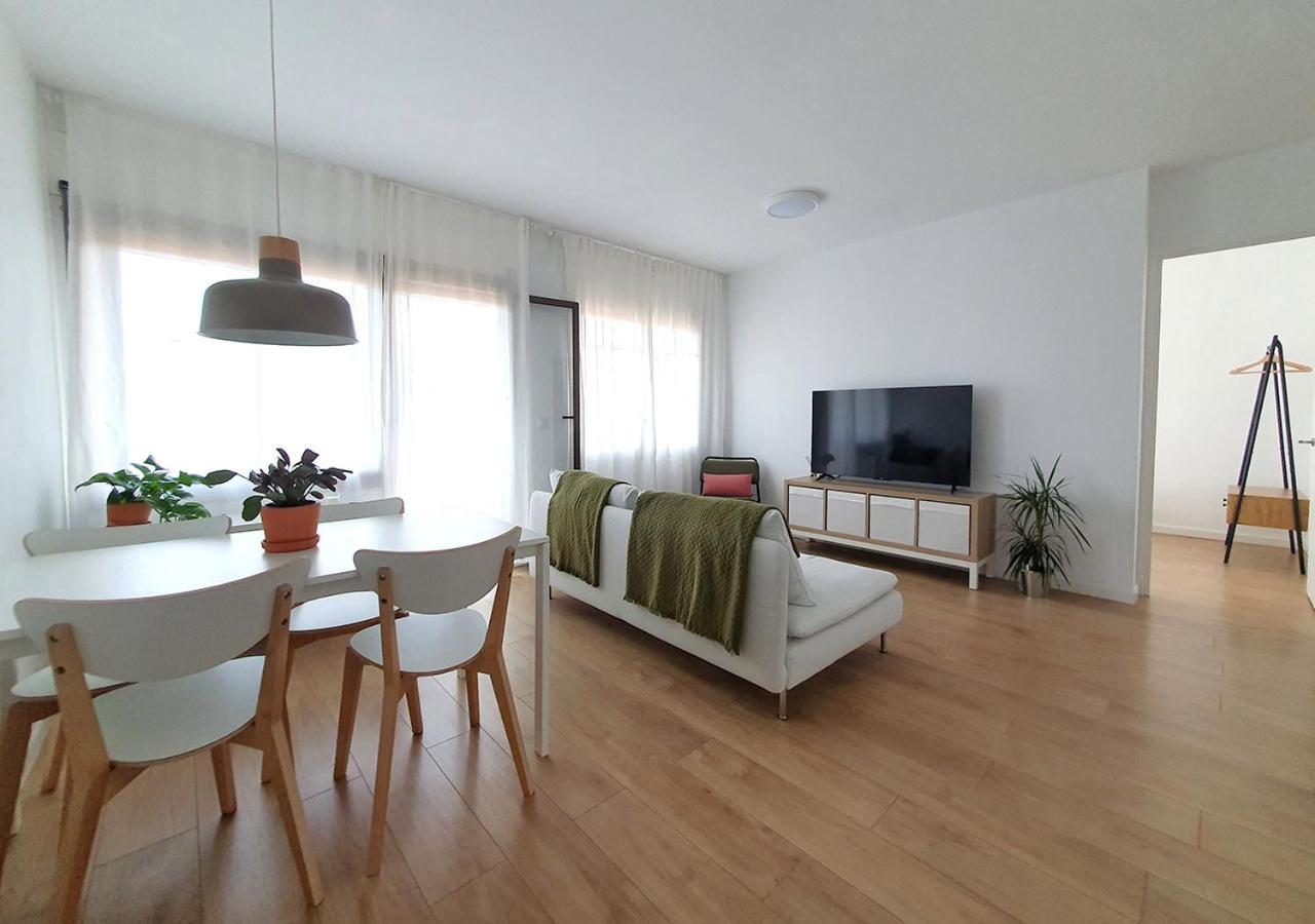 Acojedor Piso Cerca Del Metro Apartment Cornellà de Llobregat Екстериор снимка